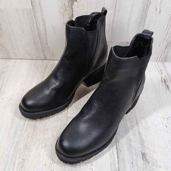 NEW MIA Jody Ribbed Round Toe Block Heel Chelsea Ankle Boots #542 - Picture 2 of 11